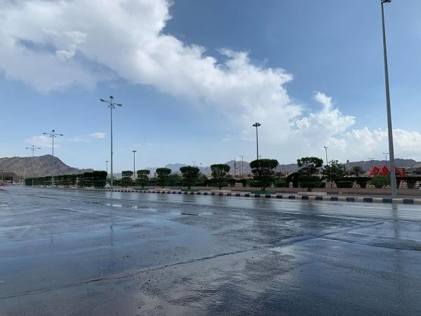 طقس السعودية اليوم.. أمطار رعدية تؤدي إلى جريان السيول.. تعرف إلى أماكنها
