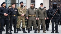 قديروف مع الجنود الشيشانيين قبل انتشارهم في بيلجورود - The Moscow Times