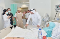 وزير الصحة يزور المرضى المنومين - اليوم