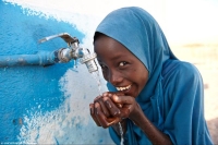 التمويل يدعم تحلية المياه والوصول إلى مياه الشرب النظيفة - موقع UNICEF