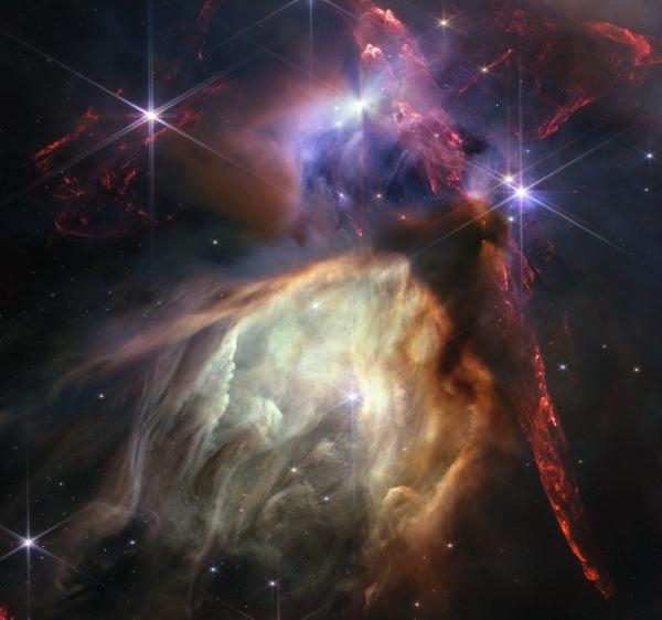 تلسكوب جيمس ويب يعرض صورة فريدة لمجمع سحابي فضائي