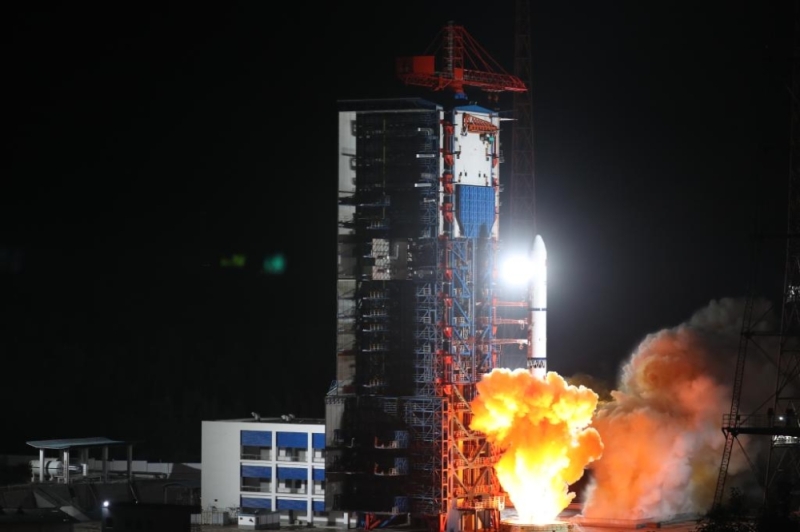 الصين تطلق 3 أقمار اصطناعية للاستشعار عن بُعد