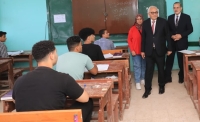 وزير التعليم في زيارته لإحدى لجان الامتحانات- فيسبوك وزارة التربية والتعليم المصرية