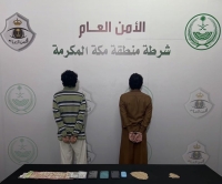 قبضت شرطة محافظة جدة على مخالفين من الجنسية اليمنية لترويجهما مادة الإمفيتامين - الأمن العام على منصة إكس