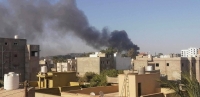 دخان يتصاعد وسط اشتباكات بين الفصائل المسلحة في طرابلس- رويترز