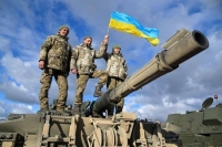 أوكرانيا ترفض التنازل عن أراضيها لروسيا - رويترز