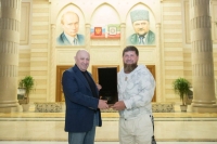 الرئيس قديروف مع بريجوجين - موقع Daily Mail Online