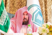 رئيس الشؤون الدينية للمسجد الحرام والمسجد النبوي الشيخ الدكتور عبد الرحمن السديس - اليوم