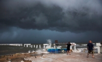 الإعصار إداليا يهدد المناطق الساحلية المنخفضة من كالفورنيا - موقع usa today