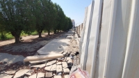 مطالبات بإصلاح السور الذي يبلغ طوله أكثر من 60 مترًا