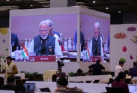 رئيس الوزراء الهندي ناريندرا مودي في المركز الإعلامي الدولي، حيث يلقي الكلمة الافتتاحية خلال قمة مجموعة العشرين - رويترز