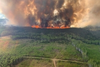 حرائق الغابات سجلت أعلى قياس لانبعاثات الكربون في كندا - موقع cnn