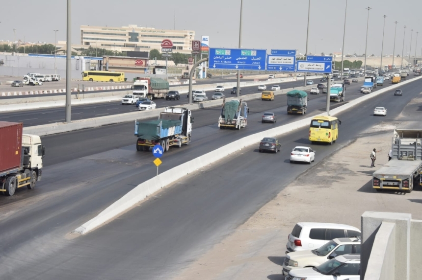 إيقاف الأعمال على طريق أبو حدرية، مع فتح تحويلة مرورية بديلة- اليوم