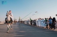 سكان الرياض يتابعون العروض - واس