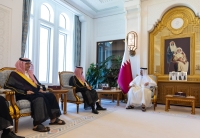  سمو وزير الخارجية يلتقي رئيس الوزراء وزير خارجية قطر
