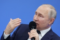بوتين ينتقد سياسة واشنطن إزاء الأوضاع في الشرق الأوسط - رويترز