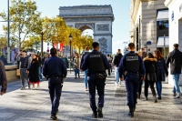تشديدات أمنية في فرنسا- رويترز