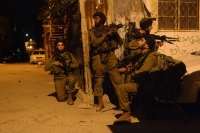 قوات الاحتلال تنفذ العديد من الاقتحامات لمدن الضفة الغربية - وكالات