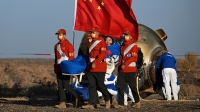 رواد الفضاء الصينيون عادوا إلى الأرض اليوم الثلاثاء - ABC News