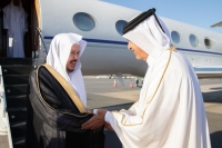 رئيس مجلس الشورى بعد وصوله إلى الدوحة- مجلس الشورى