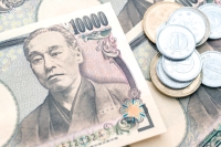 توقعات بتعافي العملة اليابانية في الفترة المقبلة (وكالات)