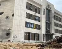 آثار القصف على مقر اللجنة القطرية لإعادة إعمار غزة - موقع oman observer