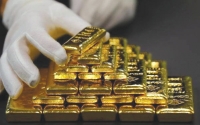  الذهب يتجه إلى مكاسب أسبوعية وآمال بوقف رفع الفائدة في أمريكا