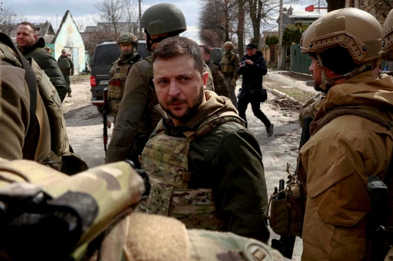 زيلينسكي: إصلاحات في تعبئة الجيش مع استمرار الحرب