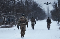 الجنود الأوكرانيون يواجهون صعوبات مع بداية الطقس الشتوي - موقع The Washington Post