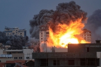 17 فلسطينيًا من عائلة واحدة استشهدوا في قصف جوي إسرائيلي - موقع The Boston Globe