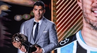  تتويج لويس سواريز بجائزة أفضل لاعب بالدوري البرازيلي
