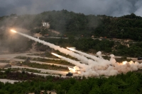 كوريا الشمالية تندد بالمناورات العسكرية بين جارتها الجنوبية وأمريكا- رويترز