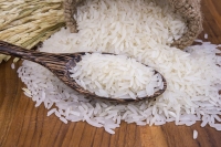 انخفاض أسعار «الأرز البسمتي» وارتفاع الدقيق على أساس شهري