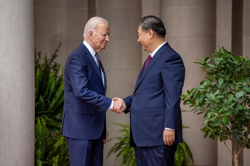 شي: بكين مستعدة لتعزيز التنمية المستدامة للعلاقات مع واشنطن