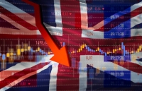المملكة المتحدة تواجه خطر الركود مع انكماش الاقتصاد- مشاع إبداعي
