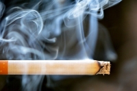 التدخين يضر بالمدخن ومن حوله - مشاع إبداعي
