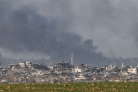 الدخان يتصاعد فوق غزة وسط استمرار العدوان الإسرائيلي- رويترز