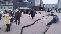 ارتفاع قتلى زلزال اليابان إلى 55 واستمرار البحث عن ناجين