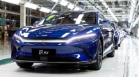«بي واي دي» تتفوق على «تسلا» كأكبر صانع سيارات كهربائية في العالم 
