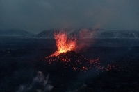 إخلاء مدينة جريندافيك الأيسلندية مجددًا مع تزايد النشاط البركاني - HRT