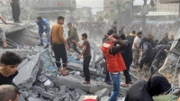 قطع الاتصالات أعاق انتشال الشهداء والجرحى بغزة - رويترز