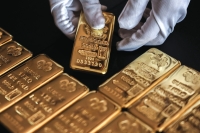 تراجع أسعار الذهب في بداية تعاملات الأسبوع - رويترز
