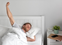 الحصول على القدر الجيد والكافي من النوم يساعد على الاستيقاظ بكل نشاط وحيوية - مشاع إبداعي