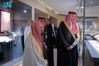 سمو الأمير فيصل بن سلمان يتفقد مشروع موسوعة الحج والحرمين الشريفين