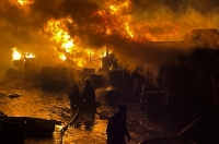 مقتل وإصابة نحو 300 شخص في حريق بكينيا - رويترز