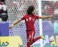 أكرم عفيف يتصدر قائمة هدافي كأس آسيا مع أيمن حسين