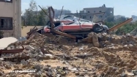 عشرات القذائف.. البوارج الحربية تقصف شواطئ وسط غزة