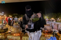 نساء الجوف يحتفين بزوار مهرجان الزيتون الدولي - واس