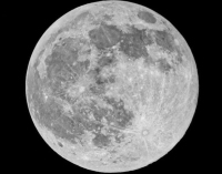 فترة التربيع الأول وقت مثالي لرصد تضاريس سطح القمر بواسطة المنظار - فلكية جدة