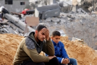 قصف إسرائيلي على وسط غزة- رويترز
